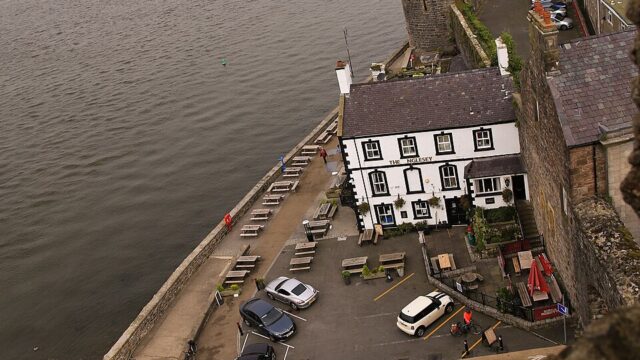 Anglesey Arms, Caernarfon