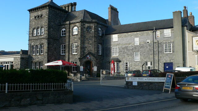 The Eagles, Llanrwst