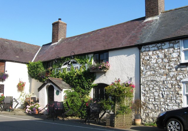 White Horse Inn, Mold
